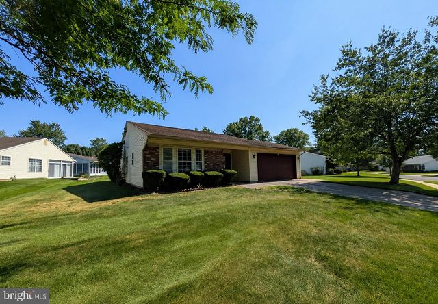 53 DEEP HOLLOW LN N, Columbus, NJ 08022