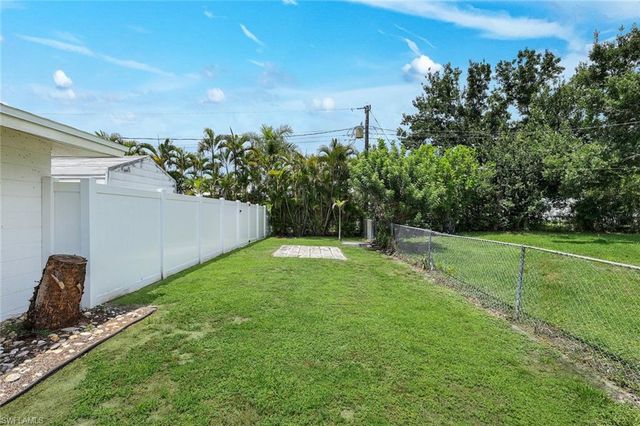 11330 Linda Loma DR, Fort Myers, FL 33908