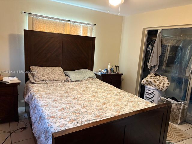 2745 NW 69th Avenue, Sunrise, FL 33313