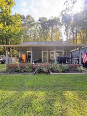 N7904 COUNTY ROAD G, Iola, WI 54945