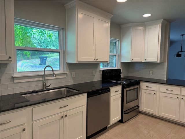 127 Dogwood Street, West Fork, AR 72774