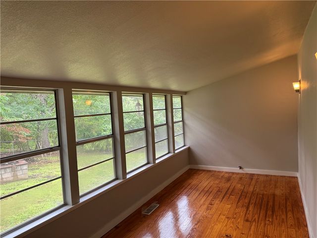 127 Dogwood Street, West Fork, AR 72774