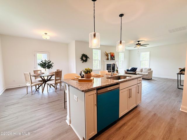 206 Uwharrie Way, Sanford, NC 27330