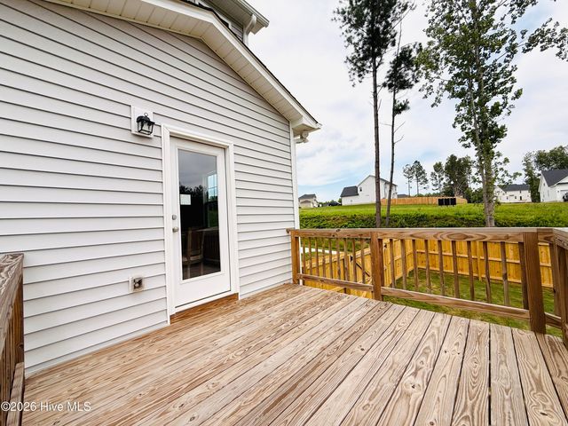206 Uwharrie Way, Sanford, NC 27330