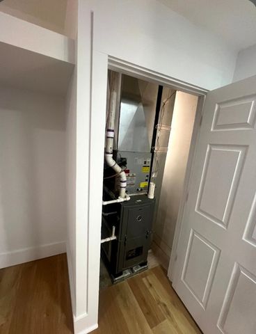 7220 S East End Avenue, Chicago, IL 60649