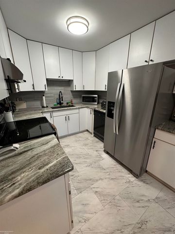 42649 Jeanette Circle 78, Clinton Township, MI 48038