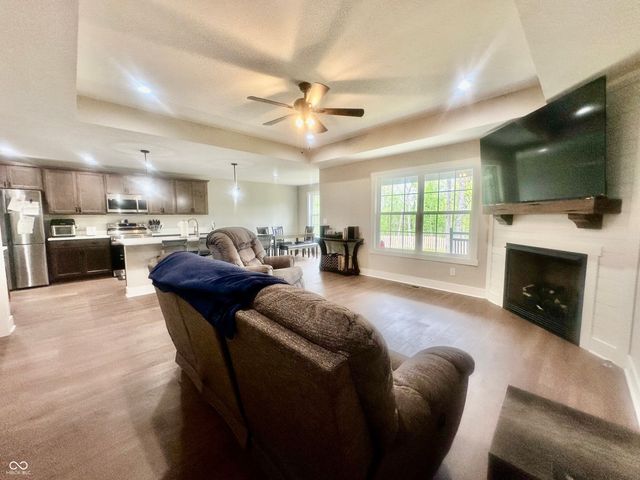 114 Red Oak Lane, Covington, IN 47932