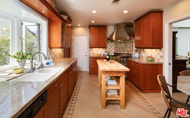 12542 Brooklake Street, Los Angeles, CA 90066