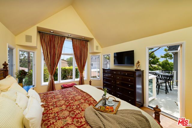 12542 Brooklake Street, Los Angeles, CA 90066