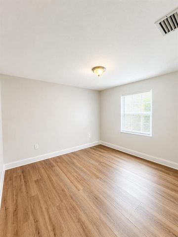 2405 N 44th Street, Fort Pierce, FL 34946