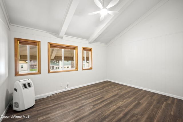 301 IBERIAN WAY, 223, Sandpoint, ID 83864