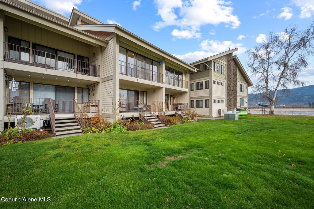 301 IBERIAN WAY, 223, Sandpoint, ID 83864