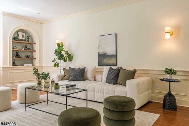 25 West Rd, Millburn Twp., NJ 07078