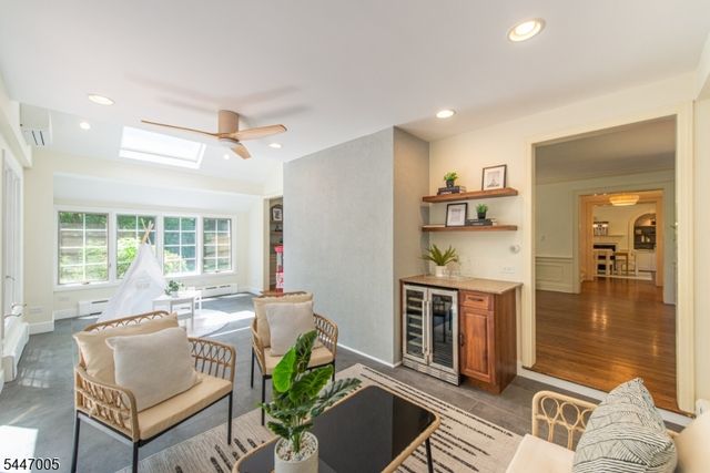 25 West Rd, Millburn Twp., NJ 07078