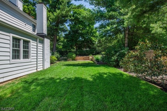 25 West Rd, Millburn Twp., NJ 07078