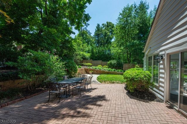 25 West Rd, Millburn Twp., NJ 07078