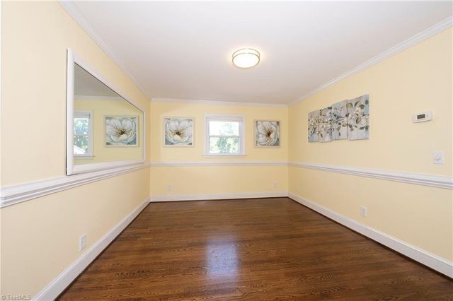 590 N Peace Haven Road, Winston-salem, NC 27104