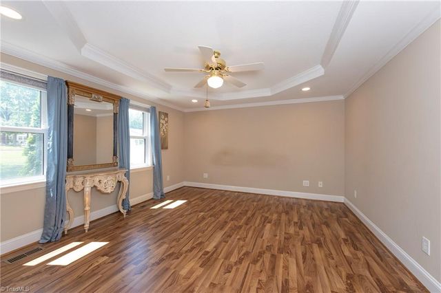590 N Peace Haven Road, Winston-salem, NC 27104