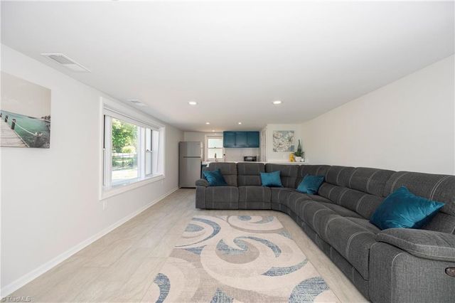 590 N Peace Haven Road, Winston-salem, NC 27104