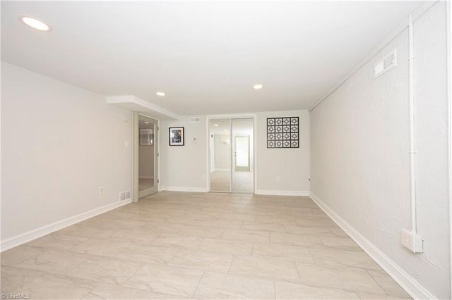 590 N Peace Haven Road, Winston-salem, NC 27104