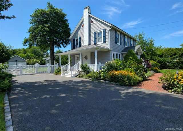 9 Ocean Avenue, Amityville, NY 11701