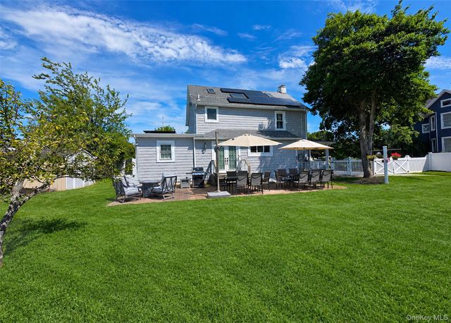 9 Ocean Avenue, Amityville, NY 11701