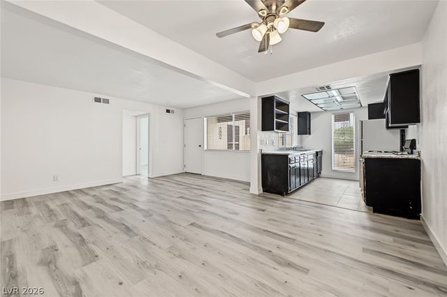 1405 Vegas Valley Drive 187, Las Vegas, NV 89169