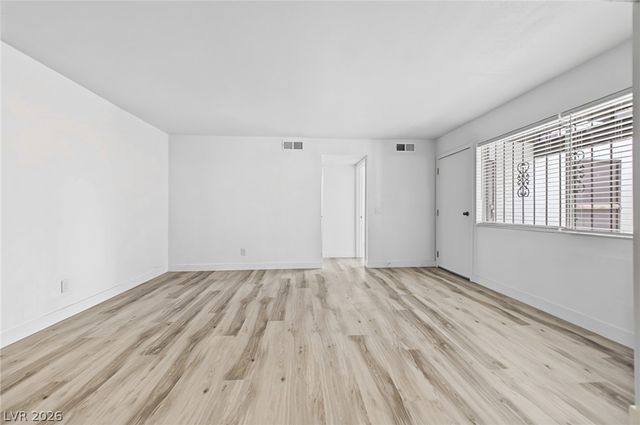 1405 Vegas Valley Drive 187, Las Vegas, NV 89169