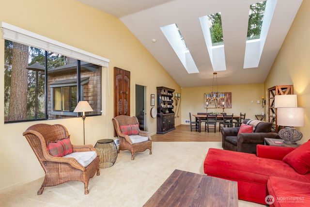 8931 50th Place W, Mukilteo, WA 98275