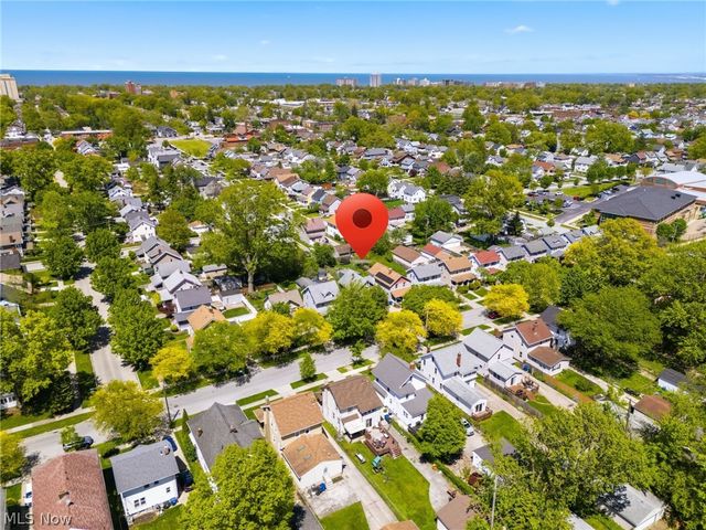 14520 Bayes Avenue, Lakewood, OH 44107