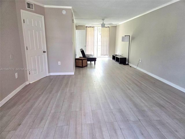 1700 NE 191st Street 100, Miami, FL 33179