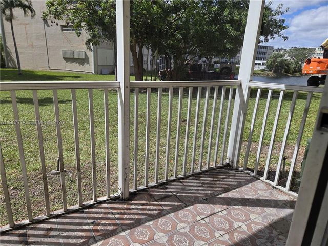 1700 NE 191st Street 100, Miami, FL 33179