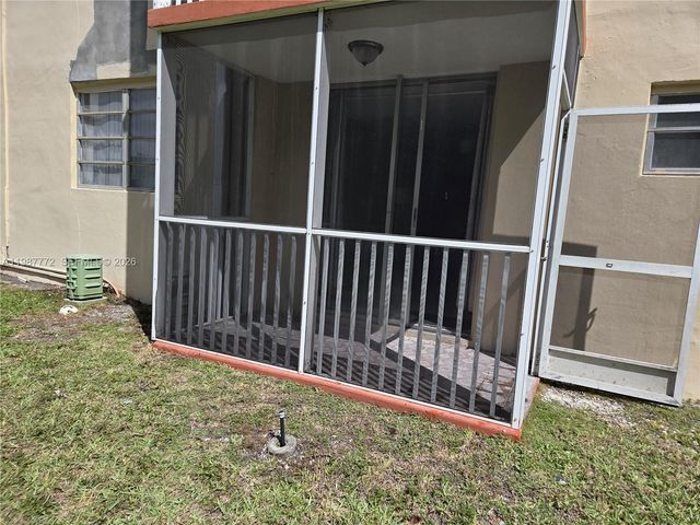 1700 NE 191st Street 100, Miami, FL 33179