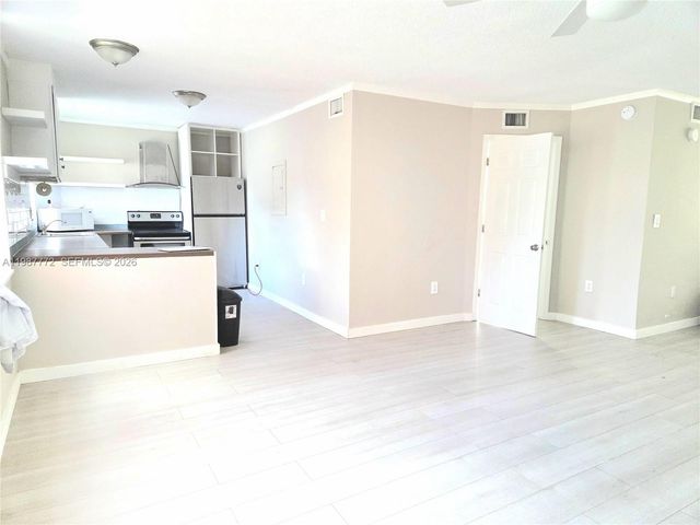1700 NE 191st Street 100, Miami, FL 33179