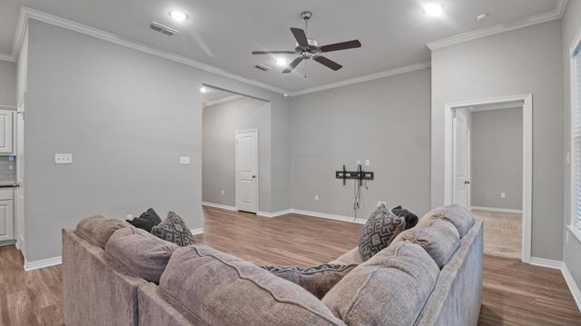 2927 Meadow Brook Trl, Tyler, TX 75701