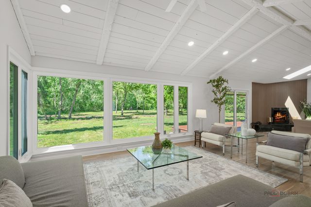 18 Alexandra Drive, Mettawa, IL 60048
