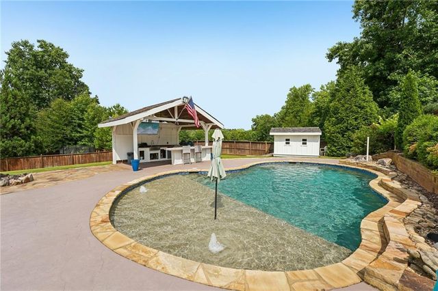 109 Old Avery Drive, Canton, GA 30115