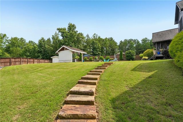 109 Old Avery Drive, Canton, GA 30115
