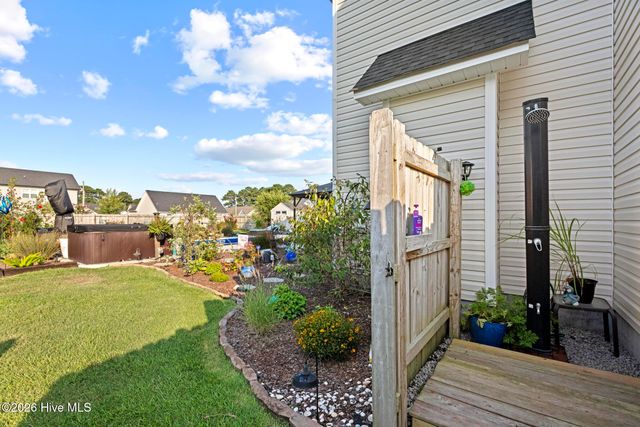 302 Waylon Way, Holly Ridge, NC 28445