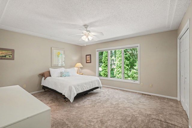1513 Broken Oak Court, Lino Lakes, MN 55038