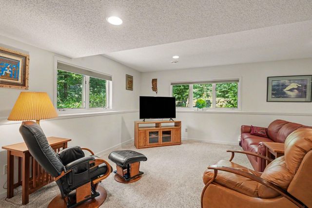 1513 Broken Oak Court, Lino Lakes, MN 55038