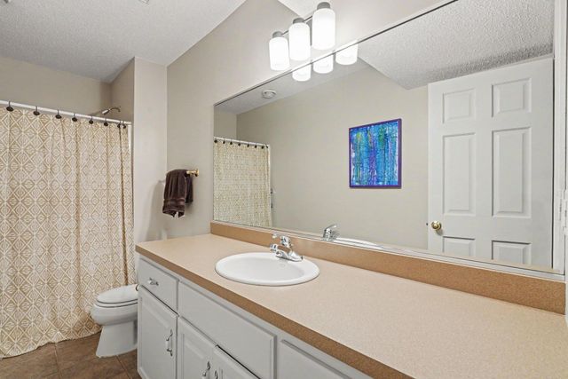 1513 Broken Oak Court, Lino Lakes, MN 55038