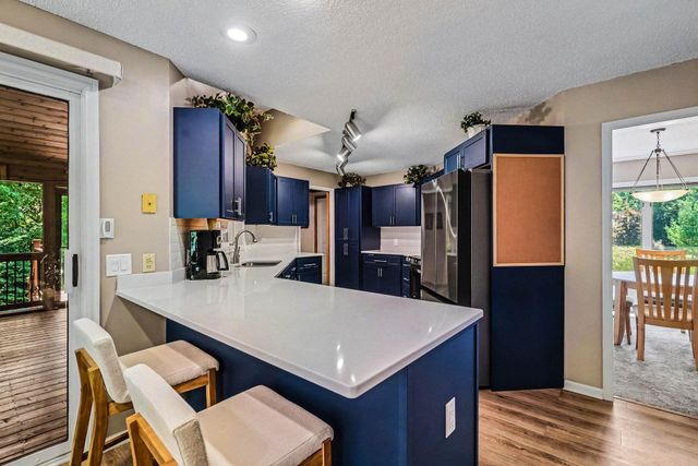 1513 Broken Oak Court, Lino Lakes, MN 55038