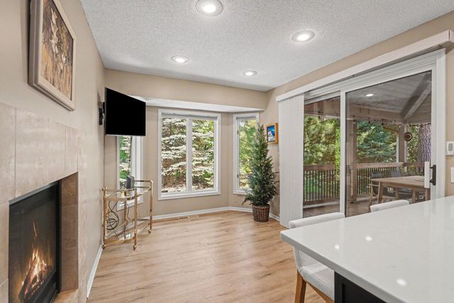 1513 Broken Oak Court, Lino Lakes, MN 55038