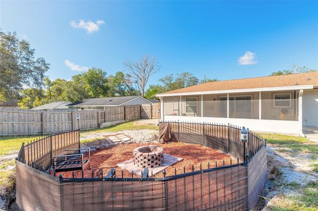 235 LANCASTER AVENUE, Orange City, FL 32763