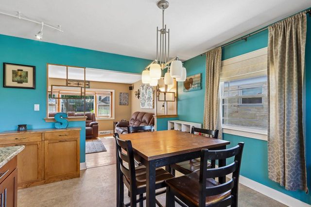 2434 W Edgerton AVENUE, Milwaukee, WI 53221
