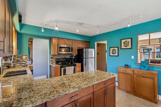 2434 W Edgerton AVENUE, Milwaukee, WI 53221