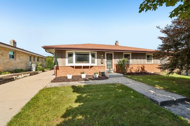 2434 W Edgerton AVENUE, Milwaukee, WI 53221
