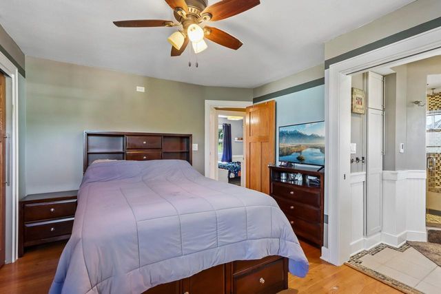 2434 W Edgerton AVENUE, Milwaukee, WI 53221