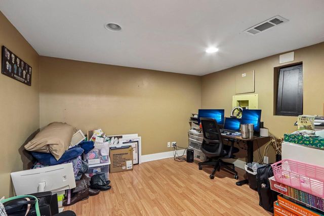 2434 W Edgerton AVENUE, Milwaukee, WI 53221